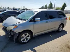 5TDKZ3DC3HS894492 2017 TOYOTA SIENNA
