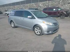 5TDKZ3DC3HS896422 2017 TOYOTA SIENNA