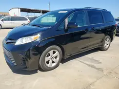5TDKZ3DC3JS901933 2018 TOYOTA SIENNA
