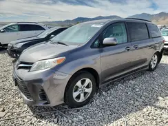 5TDKZ3DC3JS920966 2018 TOYOTA SIENNA