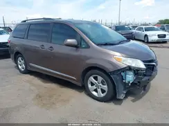 5TDKZ3DC3JS933295 2018 TOYOTA SIENNA
