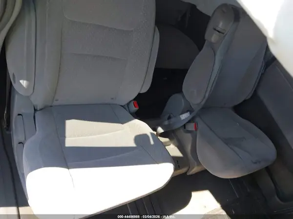 5TDKZ3DC3JS936004 2018 TOYOTA SIENNA - Image 8