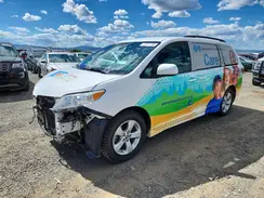 5TDKZ3DC3JS949075 2018 TOYOTA SIENNA