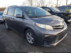 5TDKZ3DC3KS003902 2019 TOYOTA SIENNA