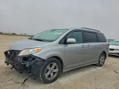 5TDKZ3DC3KS015452 2019 TOYOTA SIENNA