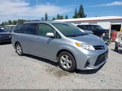 5TDKZ3DC3KS016052 2019 TOYOTA SIENNA