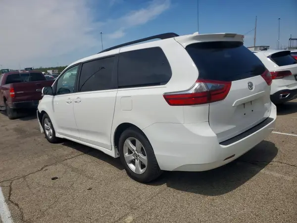 5TDKZ3DC3LS023309 2020 TOYOTA SIENNA - Image 2