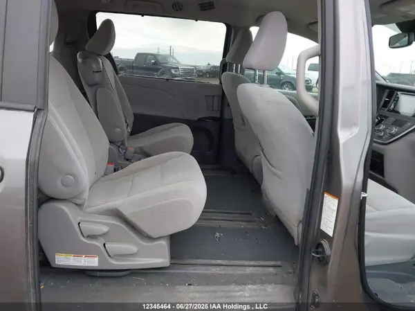 5TDKZ3DC3LS038084 2020 TOYOTA SIENNA - Image 8