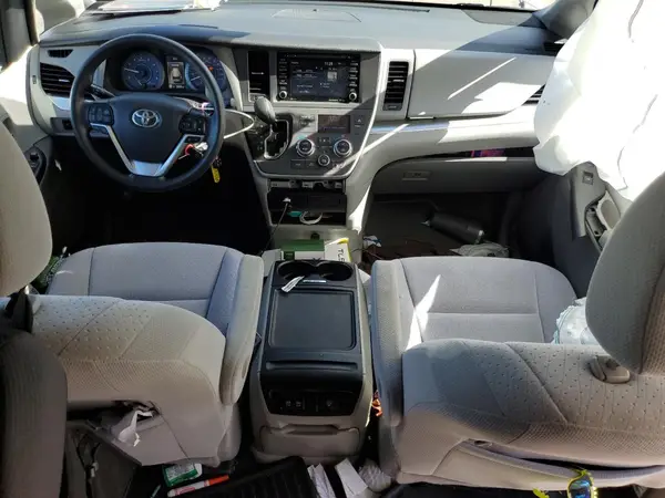 5TDKZ3DC3LS058352 2020 TOYOTA SIENNA - Image 8