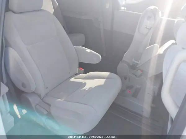 5TDKZ3DC3LS064622 2020 TOYOTA SIENNA - Image 8