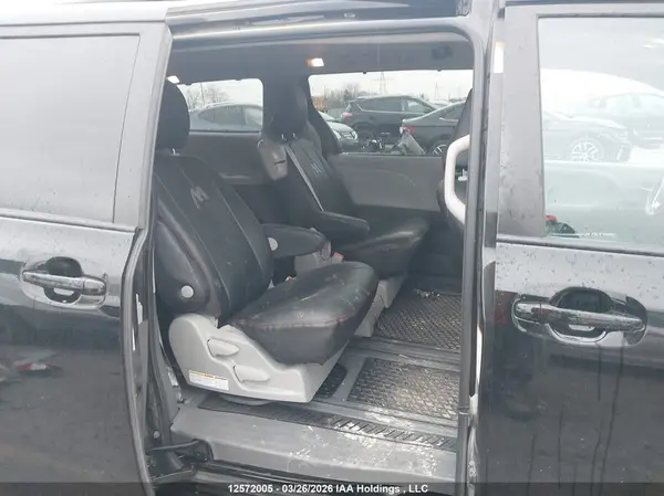 5TDKZ3DC3LS078679 2020 TOYOTA SIENNA - Image 8