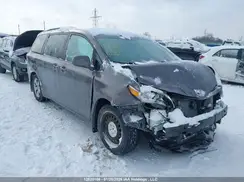 5TDKZ3DC4HS769016 2017 TOYOTA SIENNA