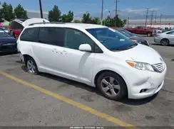 5TDKZ3DC4HS783434 2017 TOYOTA SIENNA