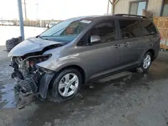 5TDKZ3DC4HS798564 2017 TOYOTA SIENNA