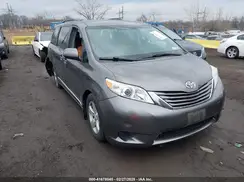 5TDKZ3DC4HS828291 2017 TOYOTA SIENNA