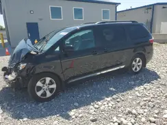 5TDKZ3DC4HS841252 2017 TOYOTA SIENNA