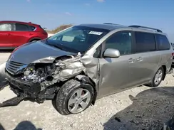 5TDKZ3DC4HS850632 2017 TOYOTA SIENNA