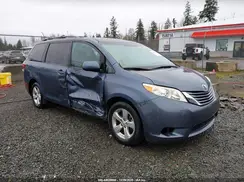 5TDKZ3DC4HS851134 2017 TOYOTA SIENNA