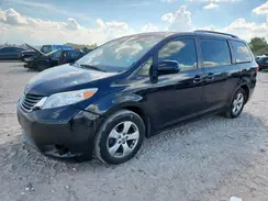 5TDKZ3DC4HS854986 2017 TOYOTA SIENNA