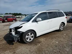 5TDKZ3DC4HS858715 2017 TOYOTA SIENNA