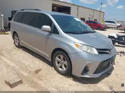 5TDKZ3DC4JS901522 2018 TOYOTA SIENNA