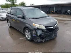 5TDKZ3DC4JS903500 2018 TOYOTA SIENNA
