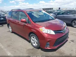 5TDKZ3DC4KS009918 2019 TOYOTA SIENNA