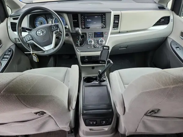 5TDKZ3DC4KS981003 2019 TOYOTA SIENNA - Image 8