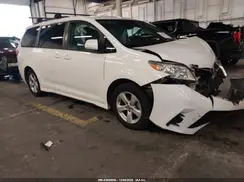 5TDKZ3DC4KS997315 2019 TOYOTA SIENNA
