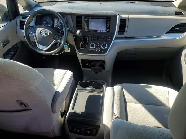 5TDKZ3DC4LS043598 2020 TOYOTA SIENNA - Image 8