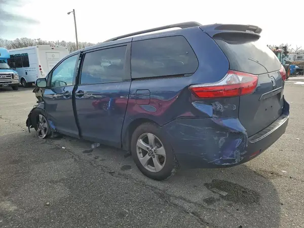 5TDKZ3DC4LS048171 2020 TOYOTA SIENNA - Image 2