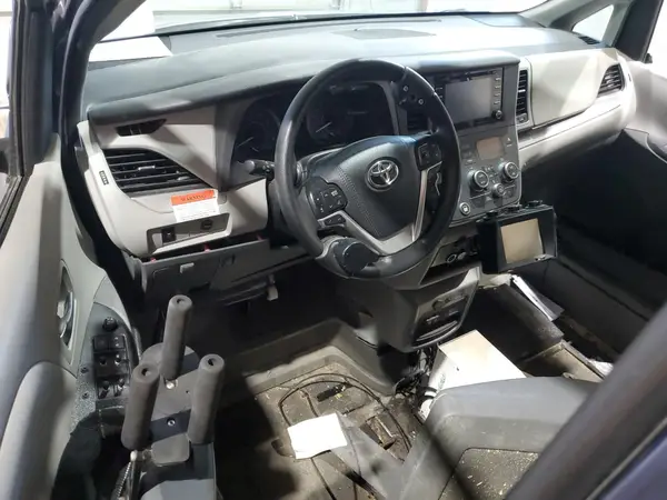 5TDKZ3DC4LS052902 2020 TOYOTA SIENNA - Image 8