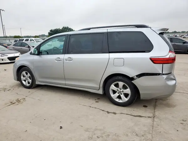 5TDKZ3DC4LS057811 2020 TOYOTA SIENNA - Image 2