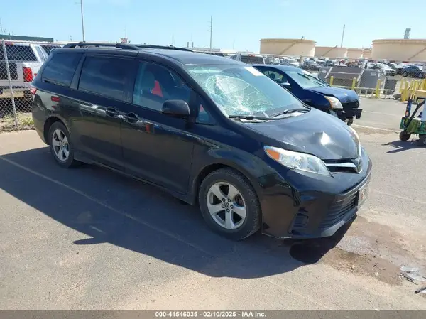 5TDKZ3DC4LS066735 2020 TOYOTA SIENNA - Image 1