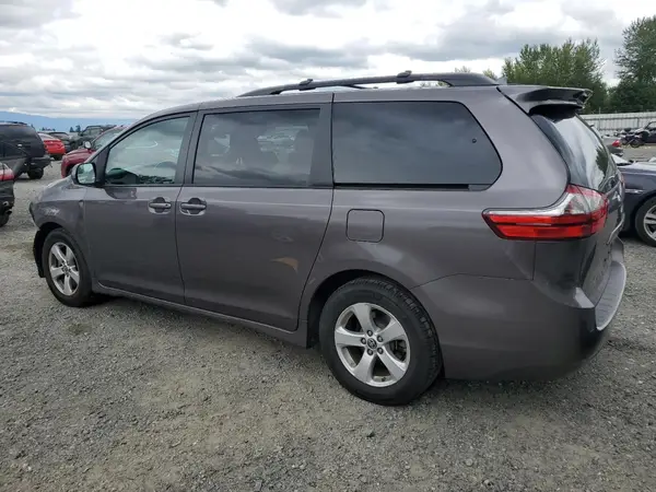 5TDKZ3DC4LS072034 2020 TOYOTA SIENNA - Image 2