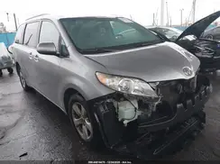 5TDKZ3DC5HS773253 2017 TOYOTA SIENNA