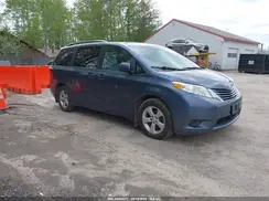 5TDKZ3DC5HS775214 2017 TOYOTA SIENNA