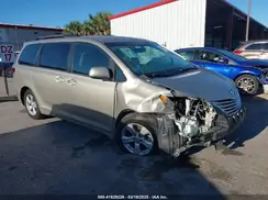 5TDKZ3DC5HS786195 2017 TOYOTA SIENNA