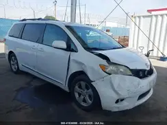 5TDKZ3DC5HS796175 2017 TOYOTA SIENNA