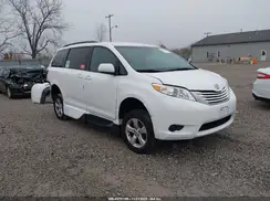 5TDKZ3DC5HS802055 2017 TOYOTA SIENNA