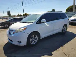 5TDKZ3DC5HS807224 2017 TOYOTA SIENNA
