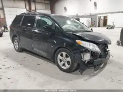 5TDKZ3DC5HS819793 2017 TOYOTA SIENNA