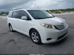 5TDKZ3DC5HS822953 2017 TOYOTA SIENNA