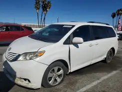 5TDKZ3DC5HS831409 2017 TOYOTA SIENNA