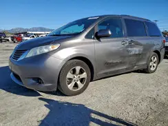 5TDKZ3DC5HS849912 2017 TOYOTA SIENNA