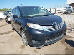 5TDKZ3DC5HS860893 2017 TOYOTA SIENNA