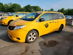 5TDKZ3DC5HS885275 2017 TOYOTA SIENNA