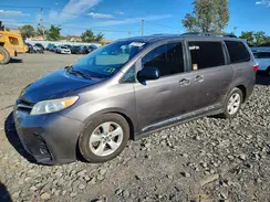 5TDKZ3DC5JS902274 2018 TOYOTA SIENNA