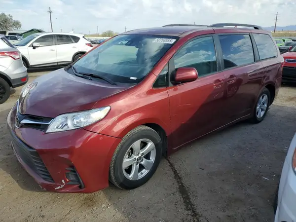 5TDKZ3DC5JS905966 2018 TOYOTA SIENNA - Image 1
