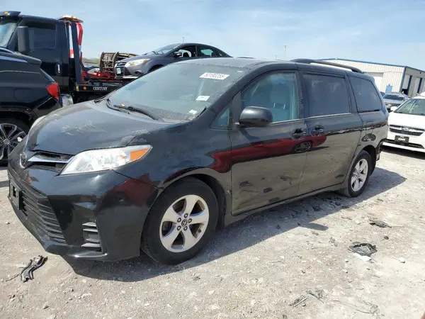 5TDKZ3DC5JS907703 2018 TOYOTA SIENNA - Image 1